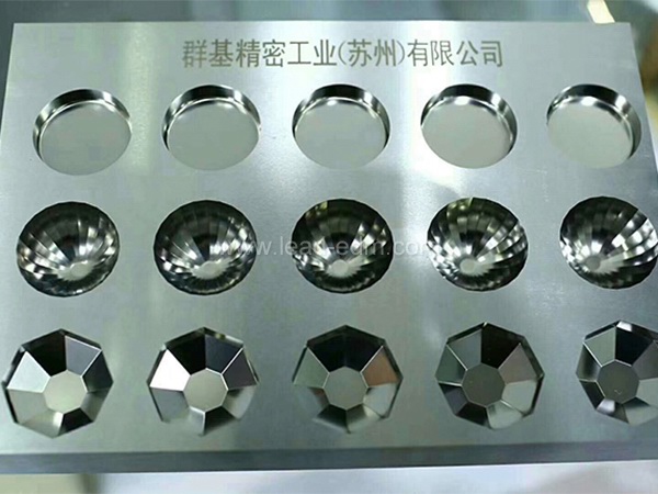 JF500L由群基精密工業(yè)（蘇州）有限公司生產(chǎn)，2020年計(jì)劃銷(xiāo)售600臺(tái)