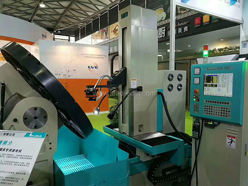 群基五軸輪胎模具專用放電機(jī)、四軸刻字機(jī)在上海展示 - 圖2
